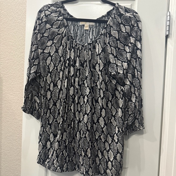 Micheal Micheal Kors Snakeskin Top size L - Picture 1 of 5